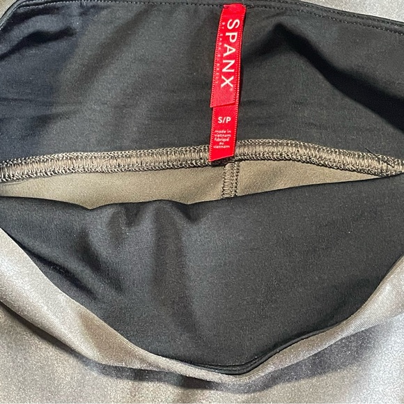 SPANX Faux Leather Moto Leggings in Gunmetal - Picture 6 of 7